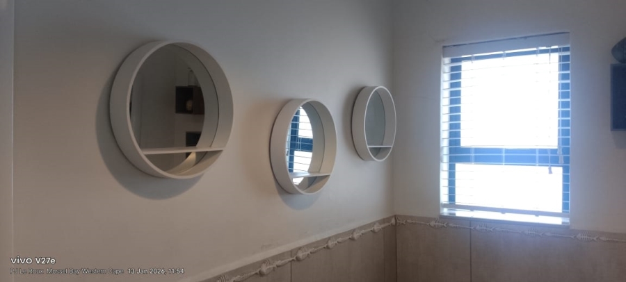 To Let 4 Bedroom Property for Rent in Hartenbos Central Western Cape